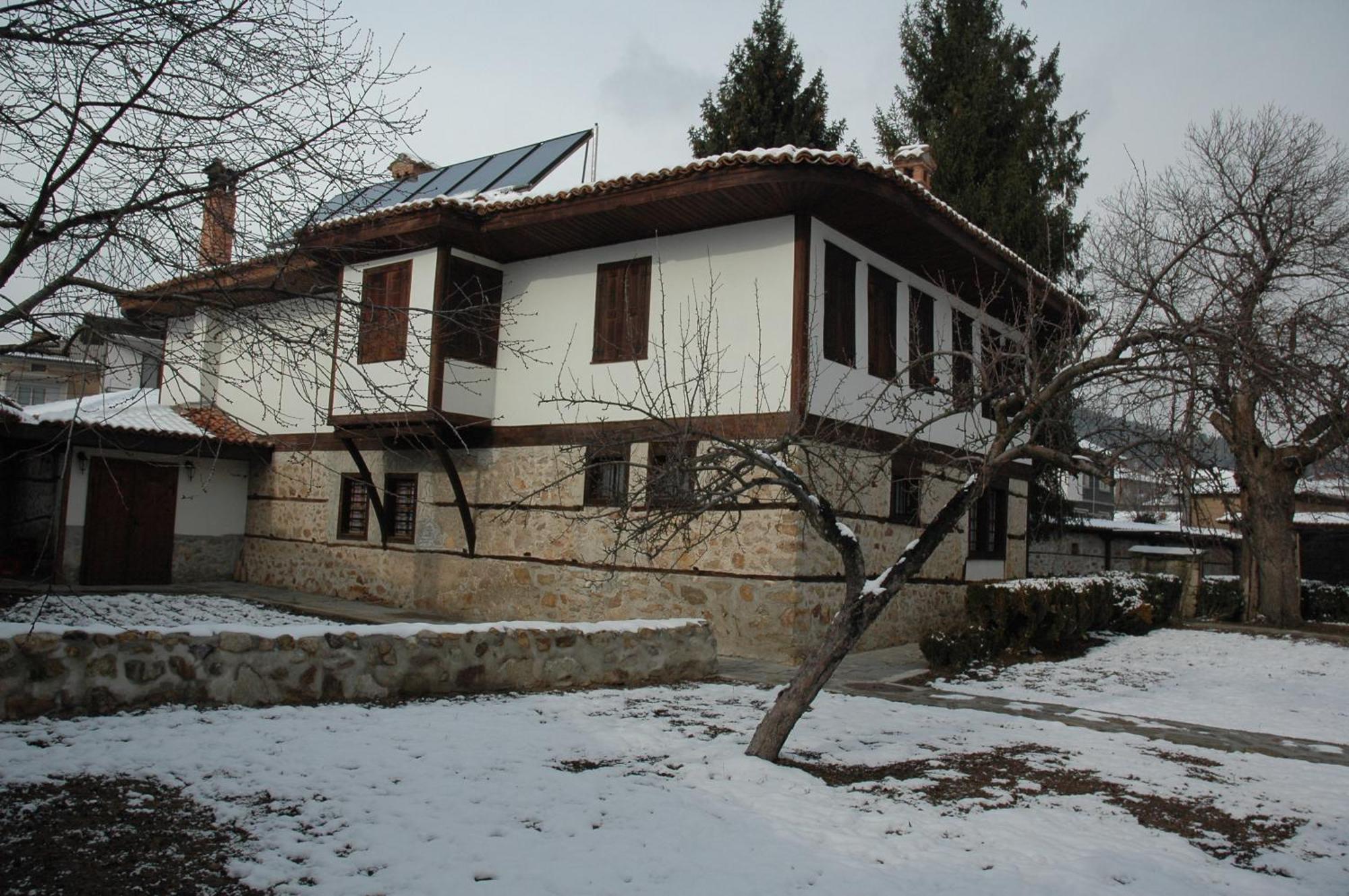 Djudjeva Kyshta Hotel Panagjuriste Kültér fotó