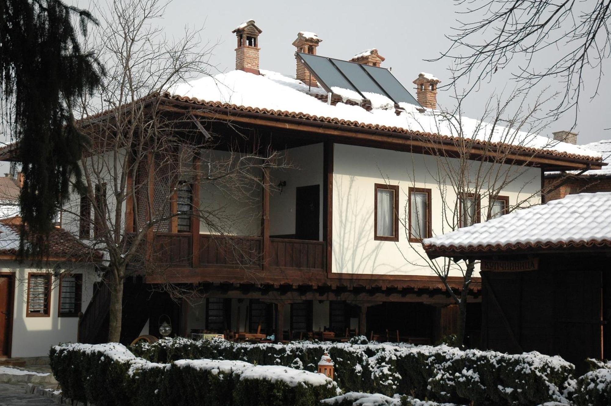 Djudjeva Kyshta Hotel Panagjuriste Kültér fotó