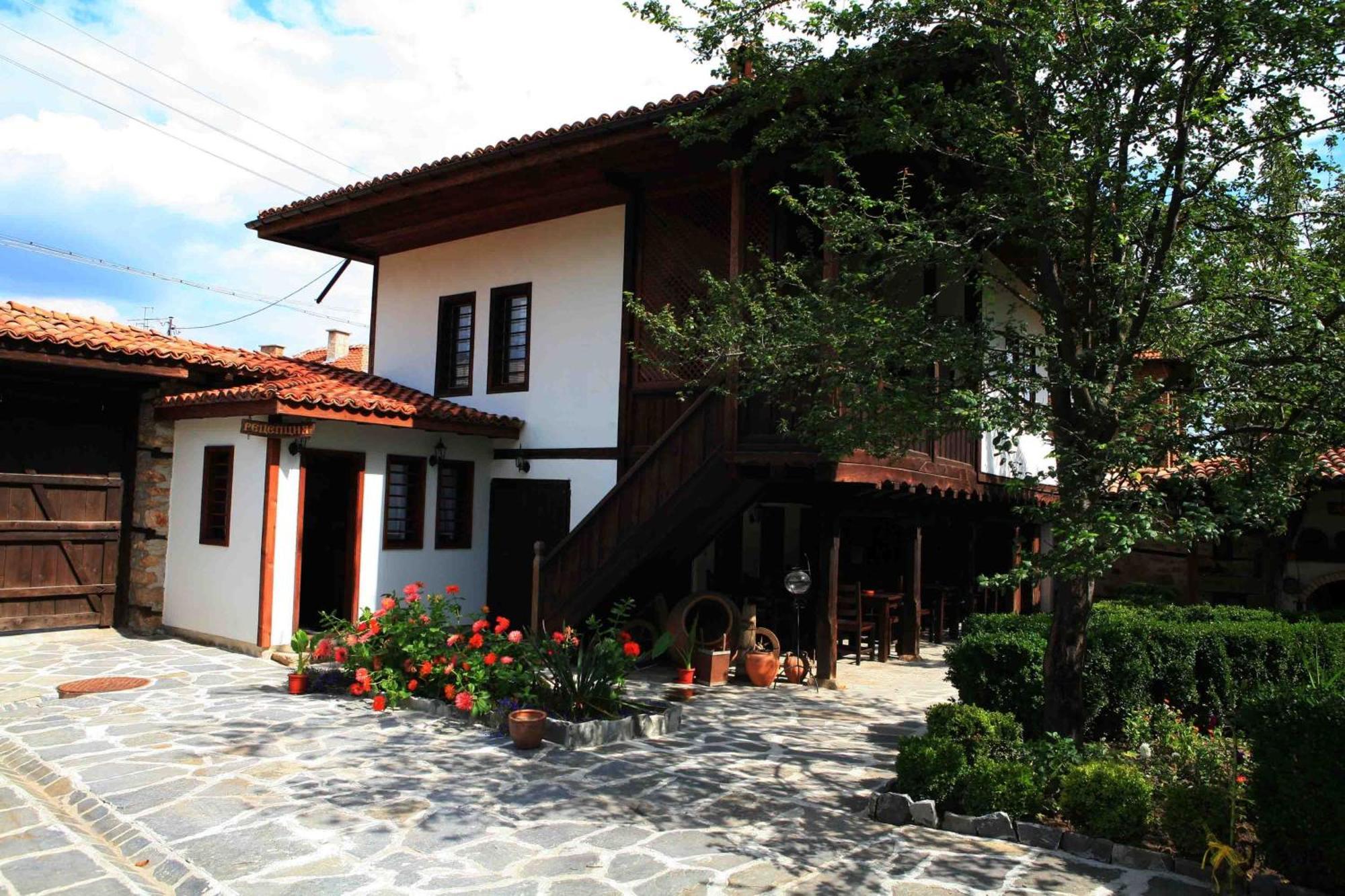 Djudjeva Kyshta Hotel Panagjuriste Kültér fotó