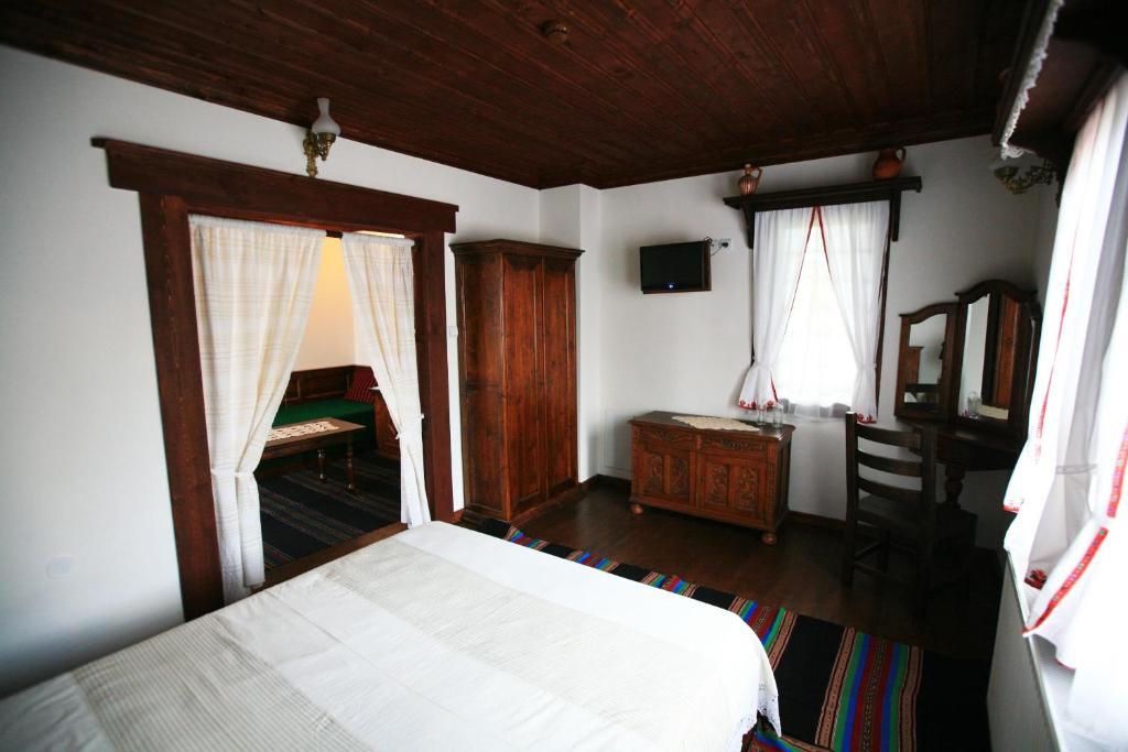 Djudjeva Kyshta Hotel Panagjuriste Kültér fotó